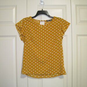 Shein polka dot top sz M